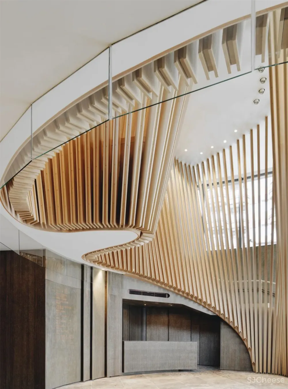 罗灵杰 龙慧祺:香港将军澳蓝塘傲会所 K11周大福