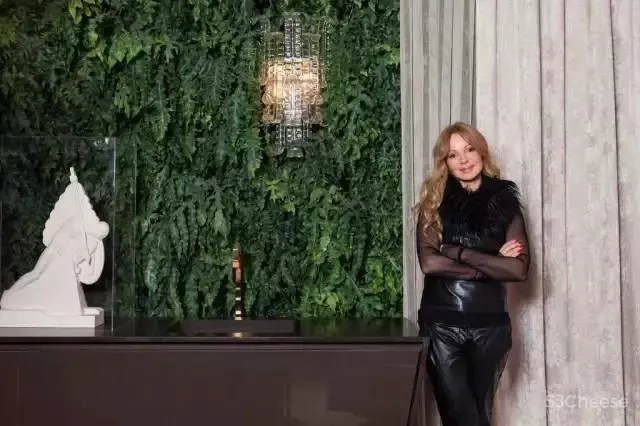 墙面巧用光，开个炫炫的家具店