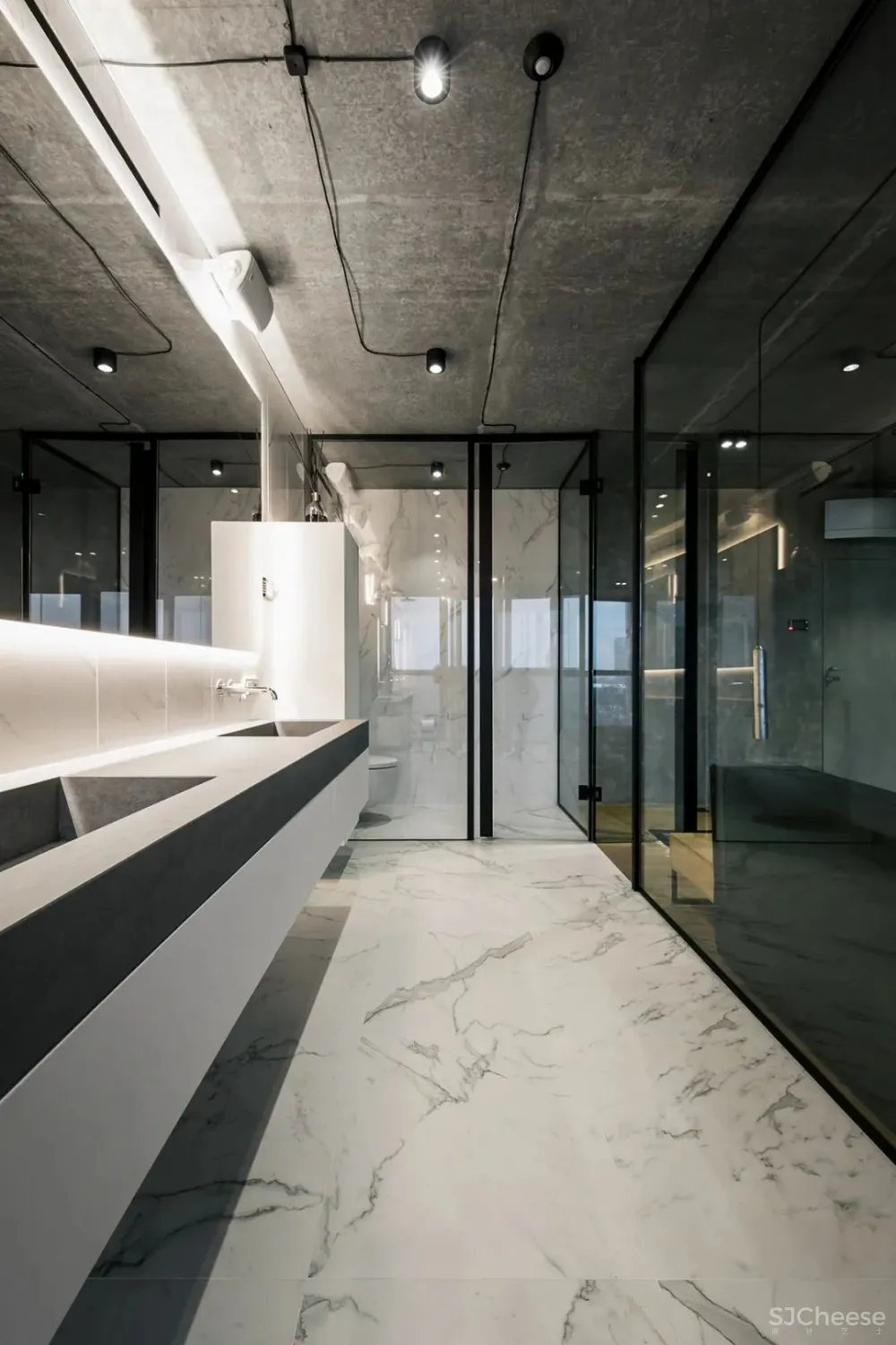 212㎡复式住宅,简约有质感! Sergey Makhno