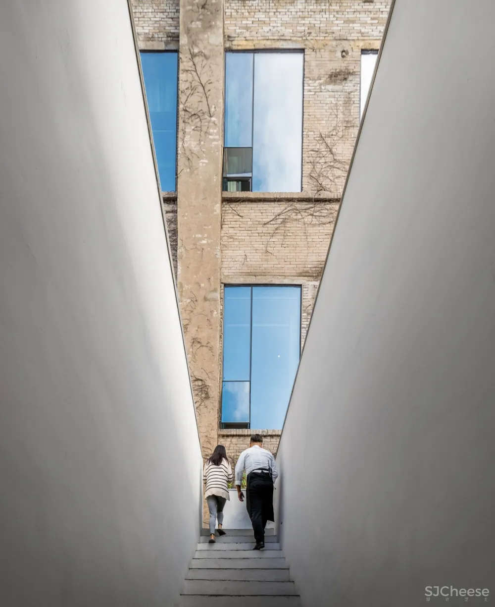 重庆印制一厂山鬼精品酒店改造 寻常设计