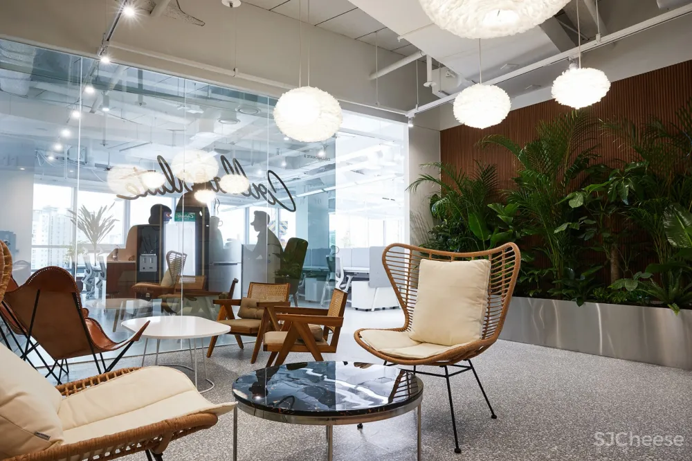 像儿童乐园的办公室 再造设计