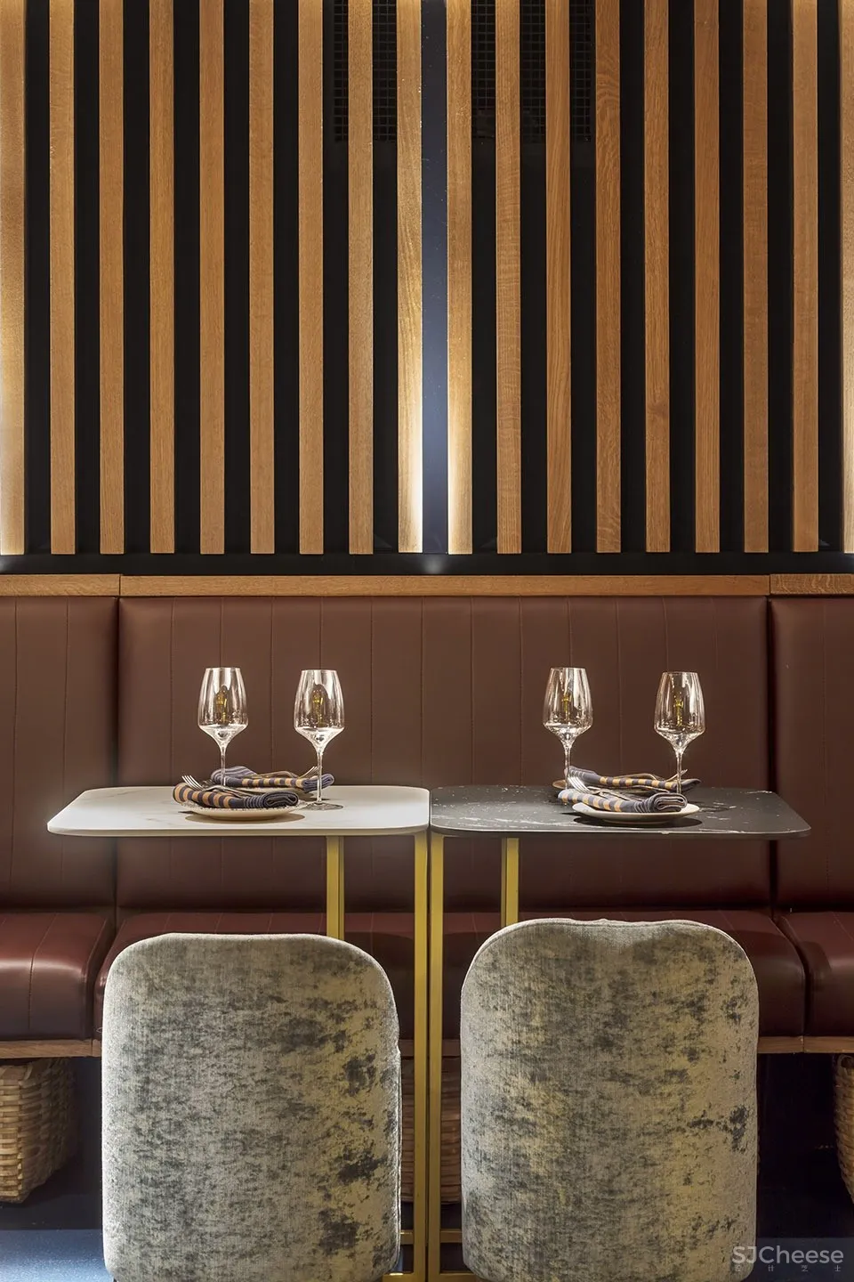 深绿色港口风餐厅酒吧，西班牙 EL EQUIPO CREATIVO