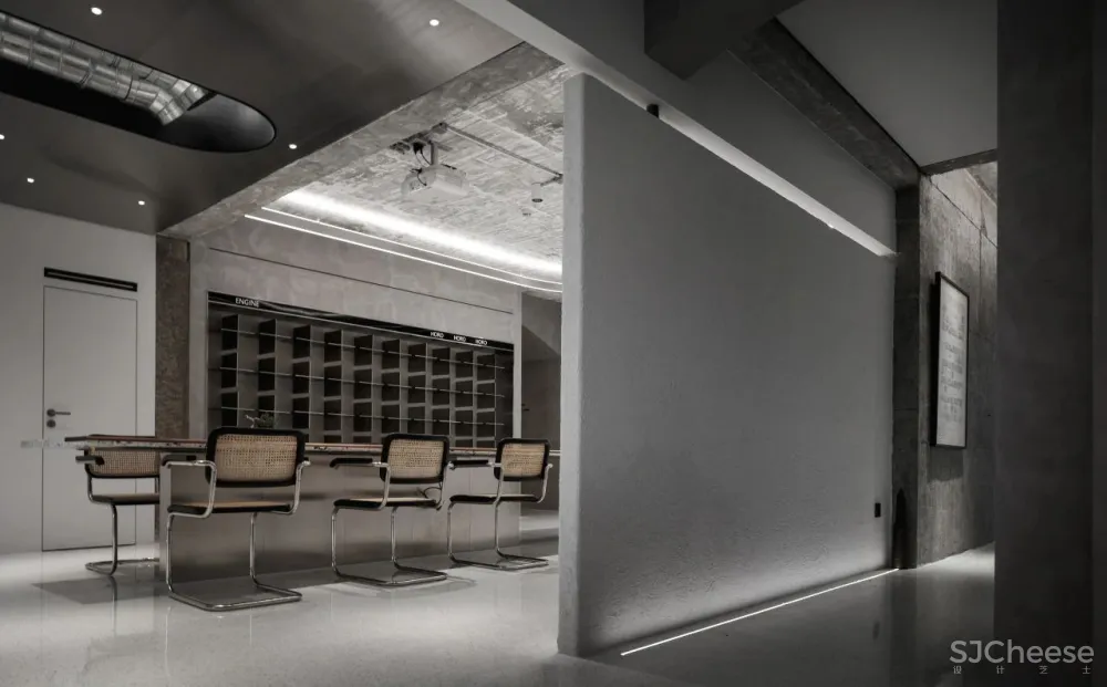 朴开十向办公室,用几何形状构建空间秩序 朴开十向