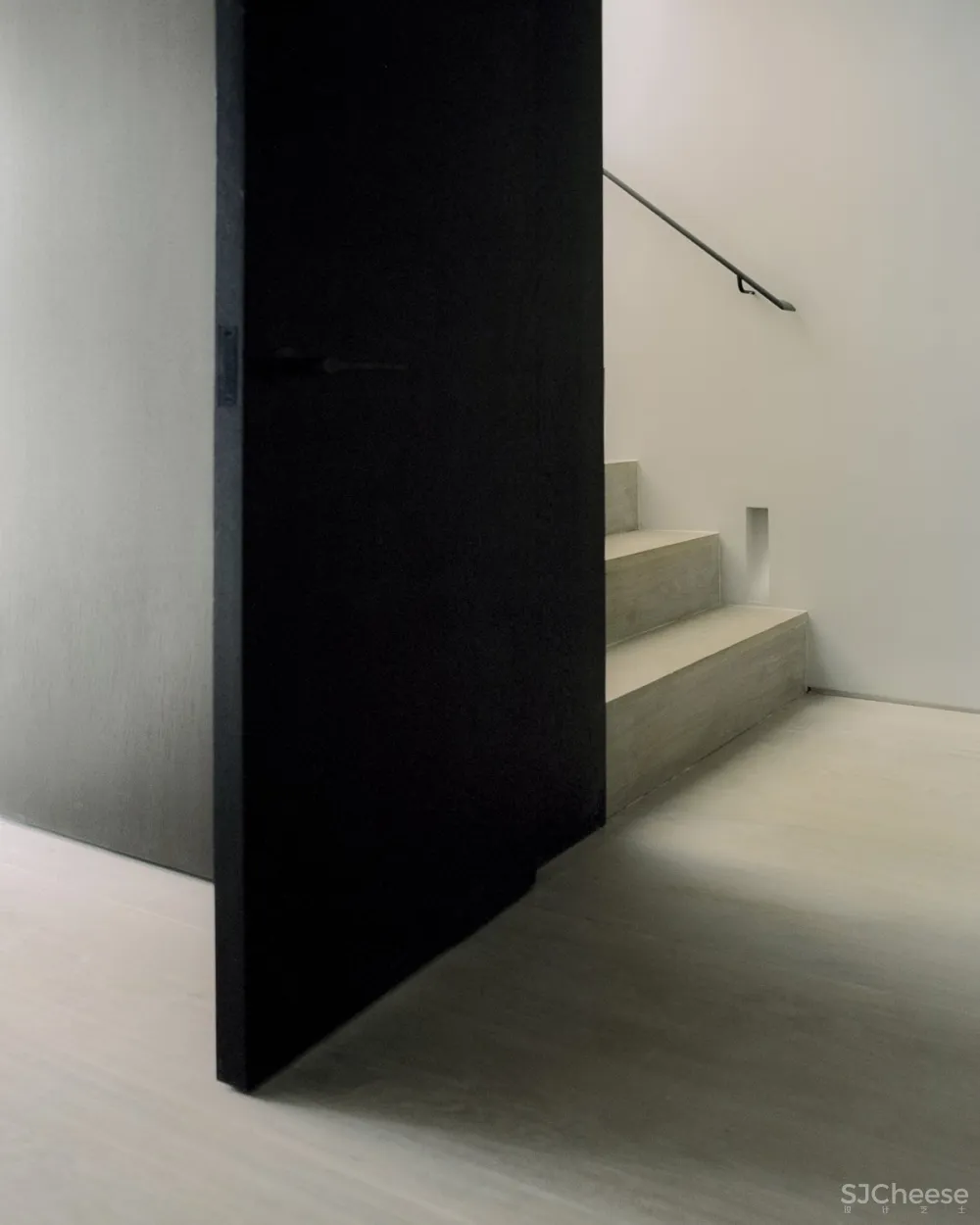 Studio Originate | Regents Park Loft , 戏剧性的极简主义