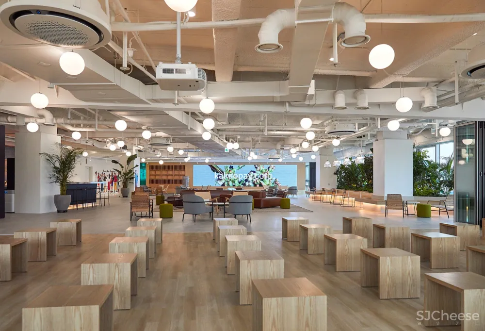 像儿童乐园的办公室 再造设计