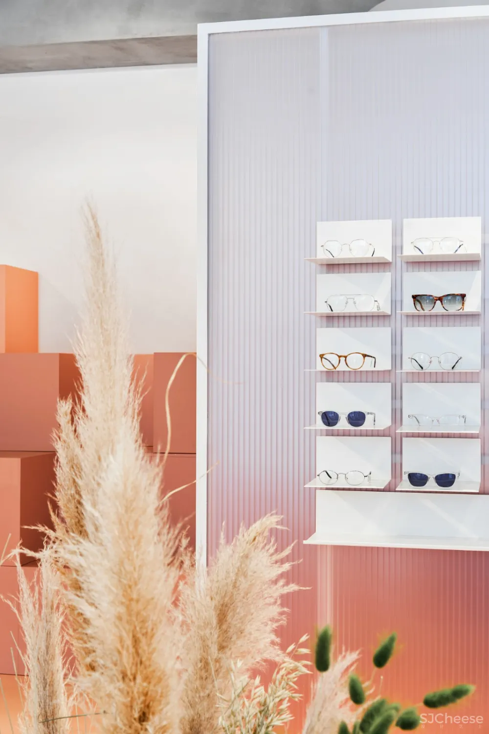 RADIUS 58 optics 超赞眼镜店设计 DA bureau