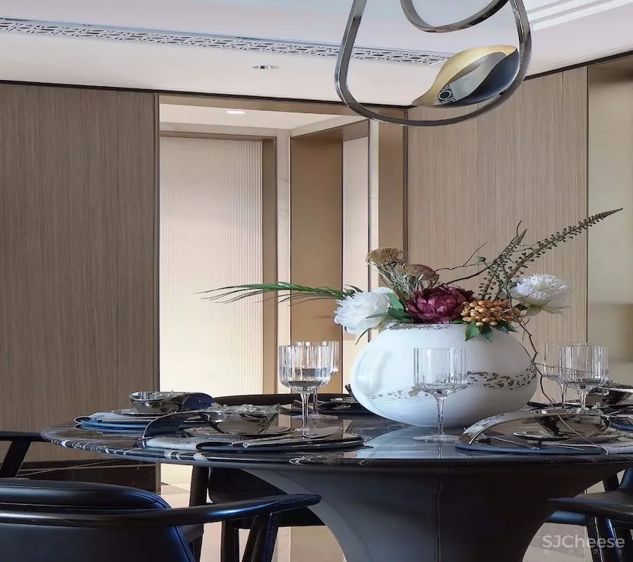 G&K桂睿诗设计丨上海复地雅园公馆：黑白摩登，人文写境