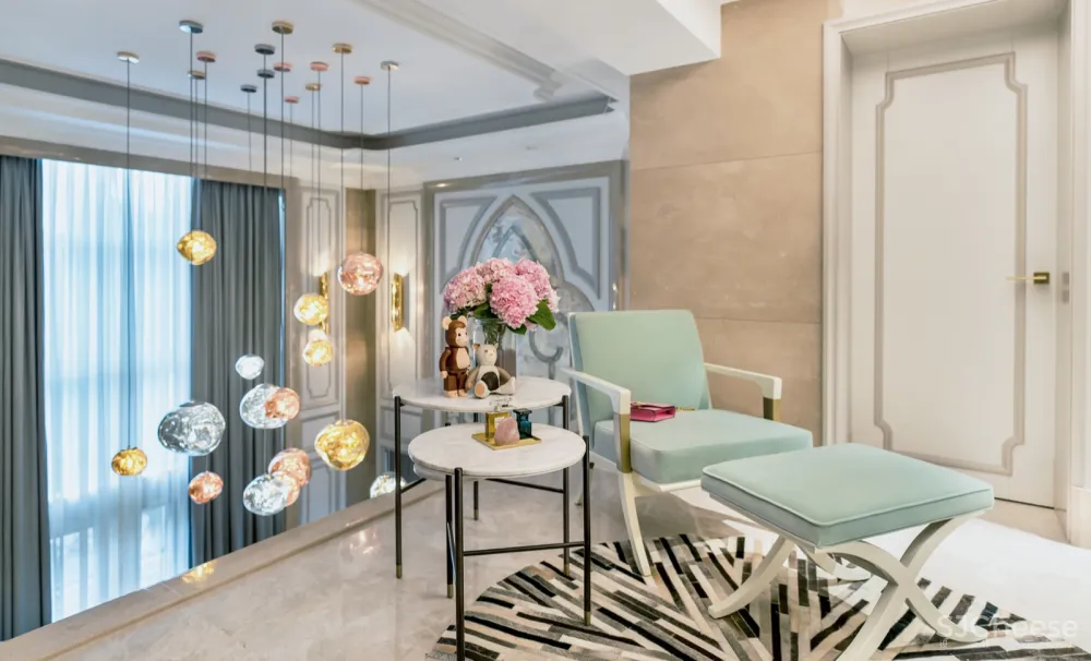 充满浪漫的阳光大宅在成都的私宅内低调呈现