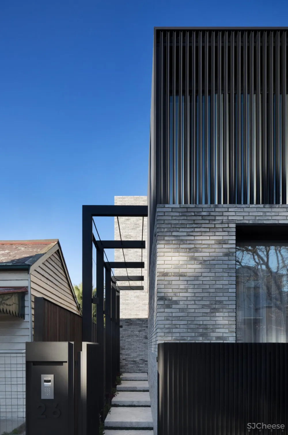 Cera Stribley | Caroline , 当代鲜明的古朴住宅