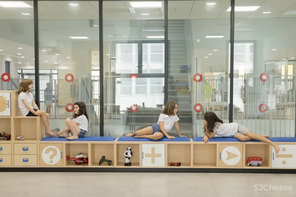 特拉维夫全纳学校,以色列 Sarit Shani Hay