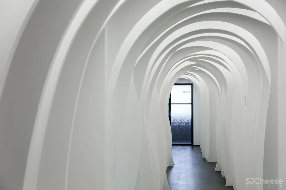 青岛MANI瑜伽会所设计-“风不停水流动”这一理念贯穿整体 艺科设计