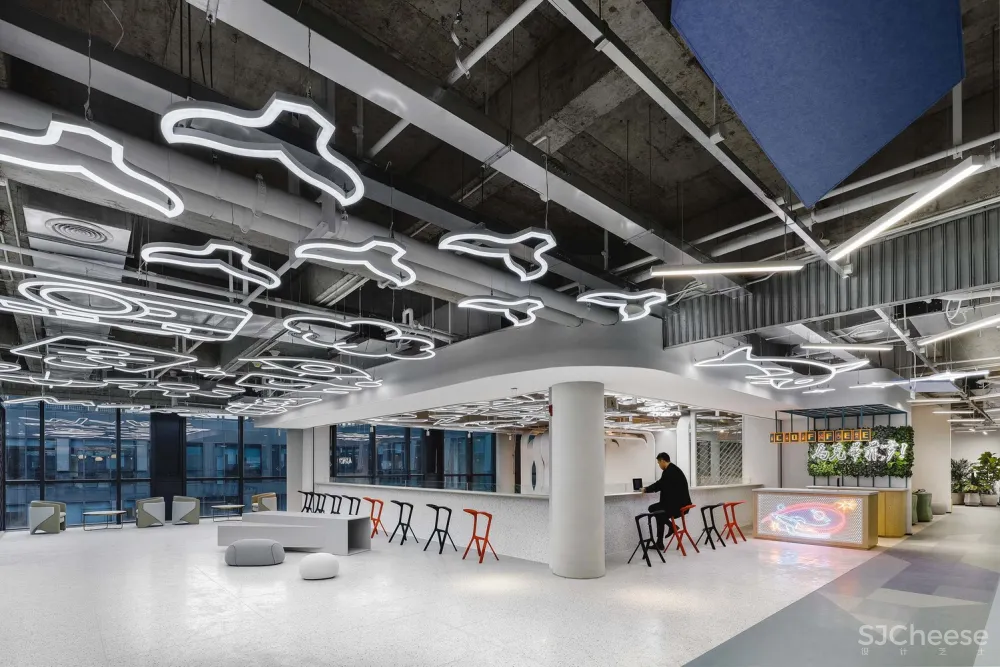 上海·“马克华菲”服装公司总部办公空间 研趣品牌