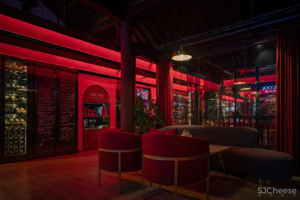 一抹惊艳红酒吧,轻奢商务风 ! 薛Design