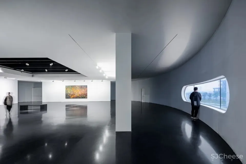 上海油罐艺术中心” ,一个无边界的美术馆 OPEN