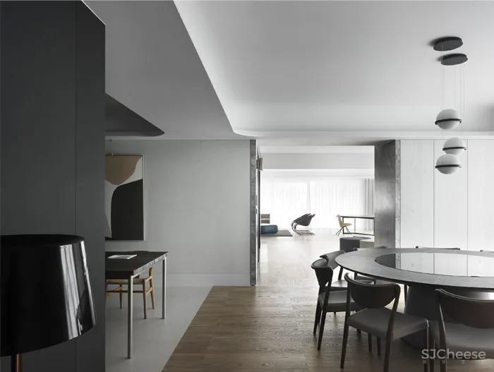 高层住宅楼内的公寓 MoleDesign