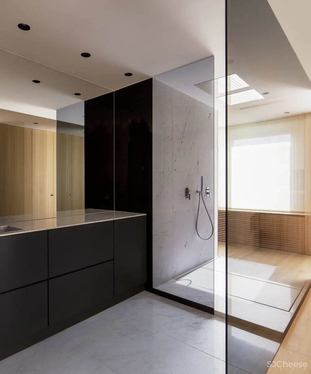 Francesc Rifé | RM Apartment , 舒适的简约公寓