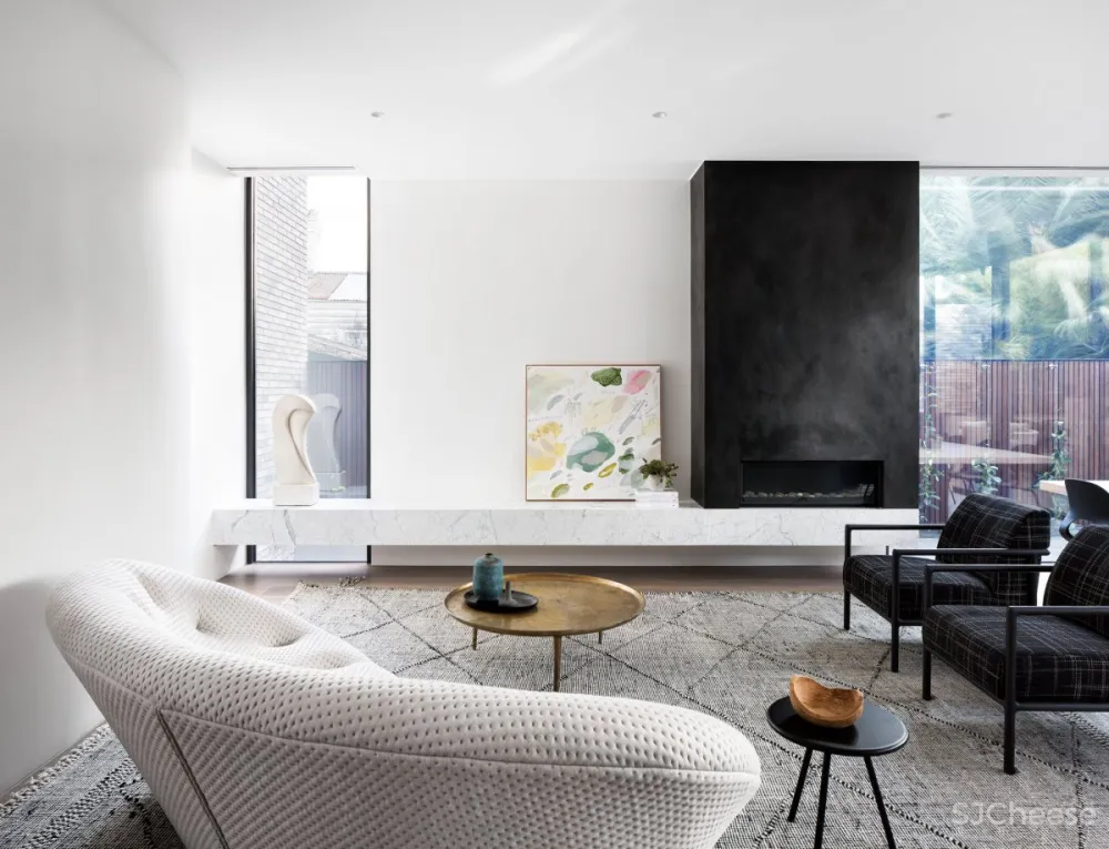 Cera Stribley | Caroline , 当代鲜明的古朴住宅