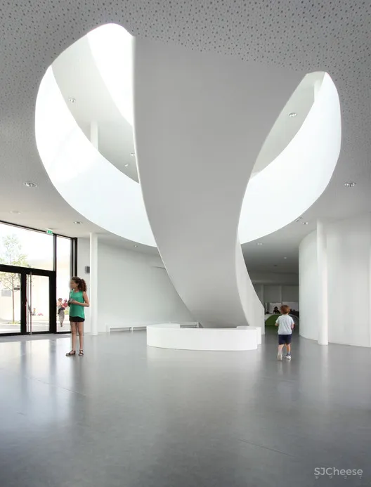 School Complex Les Perséides Atelier REC architecture