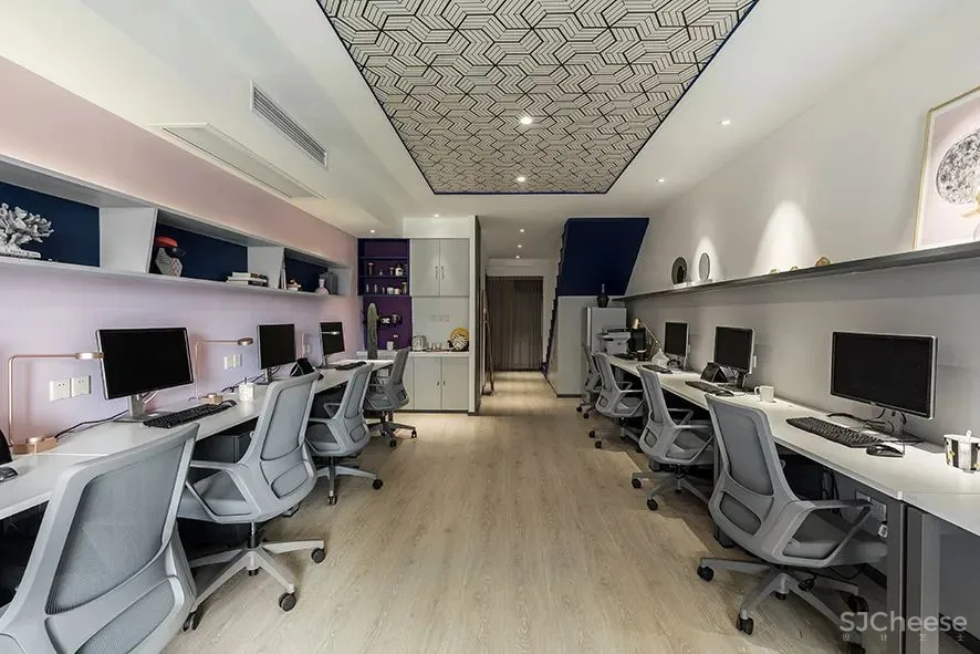 借由色彩和几何美学,构建风格多元化的设计工作室 成都锦上空间装饰设计公司