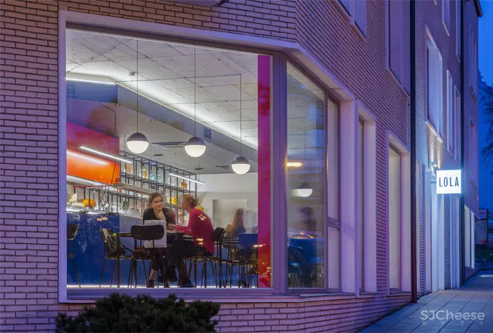 风格派(De Stijl)的LOLA咖啡馆空间设计 AIAI architects