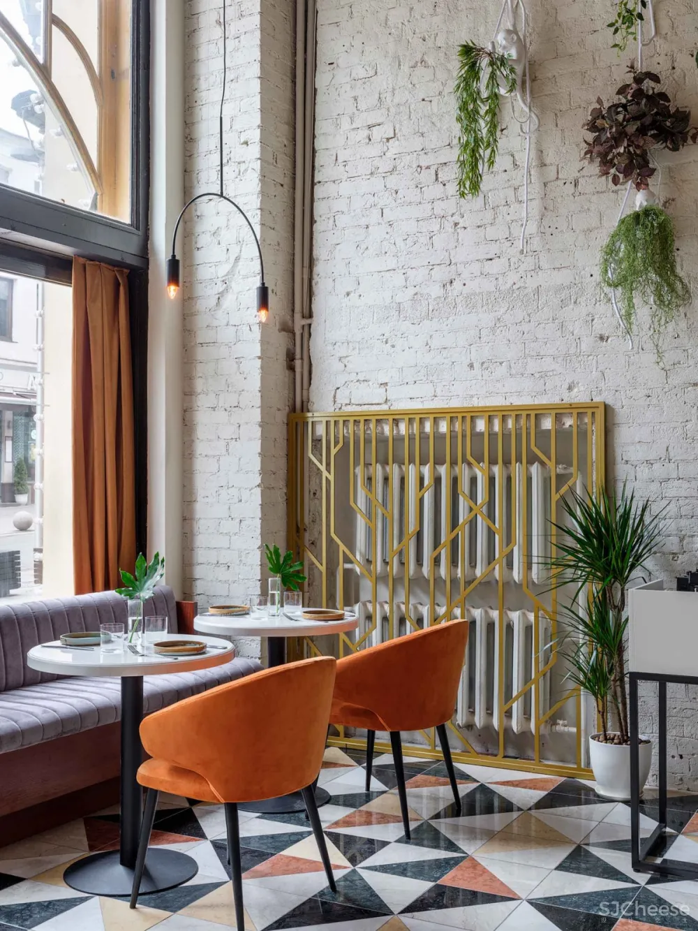 Anastasia Kasparyan | Sapiens餐厅 , 明亮多彩的餐饮空间