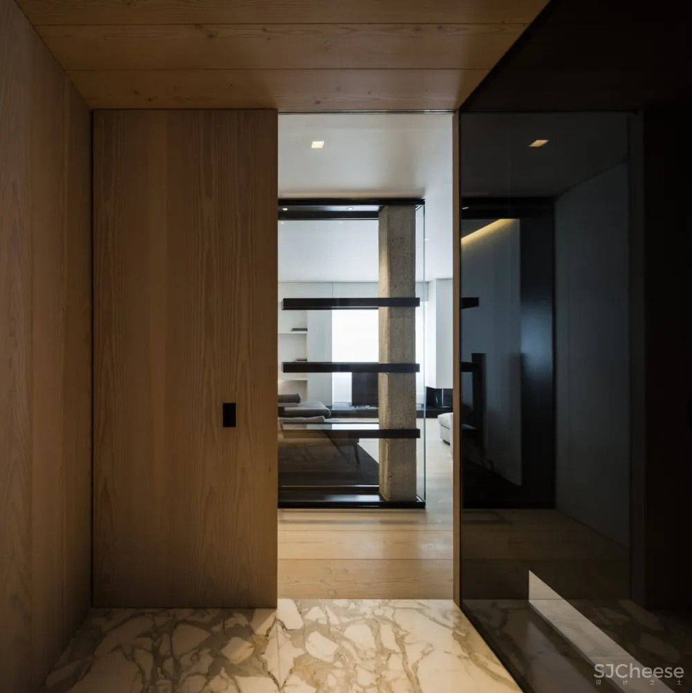 Francesc Rifé | BG Apartment , 经典建筑的顶层公寓