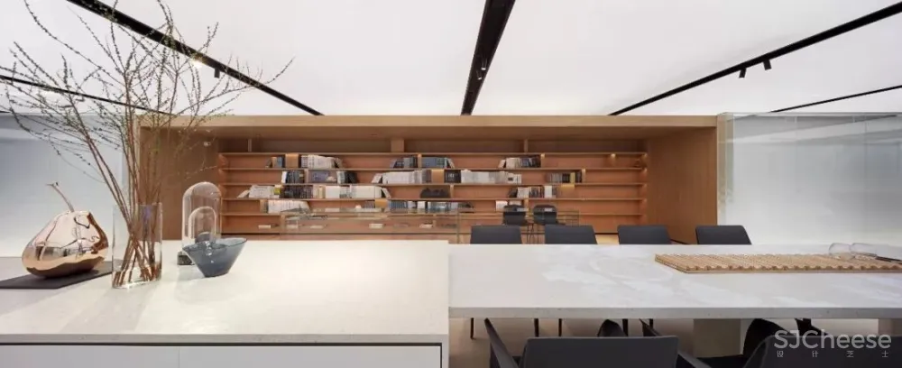 极简白 灰砖,格调十足的先锋艺术馆! 共生形态