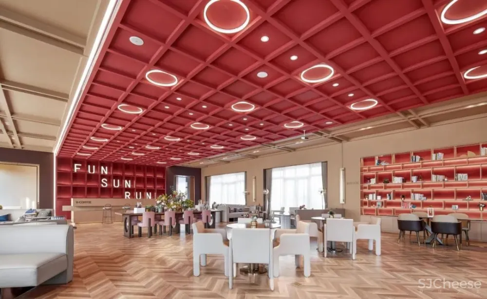 万科·天地未来城——科幻艺术的解构与融合 CLV赛拉维