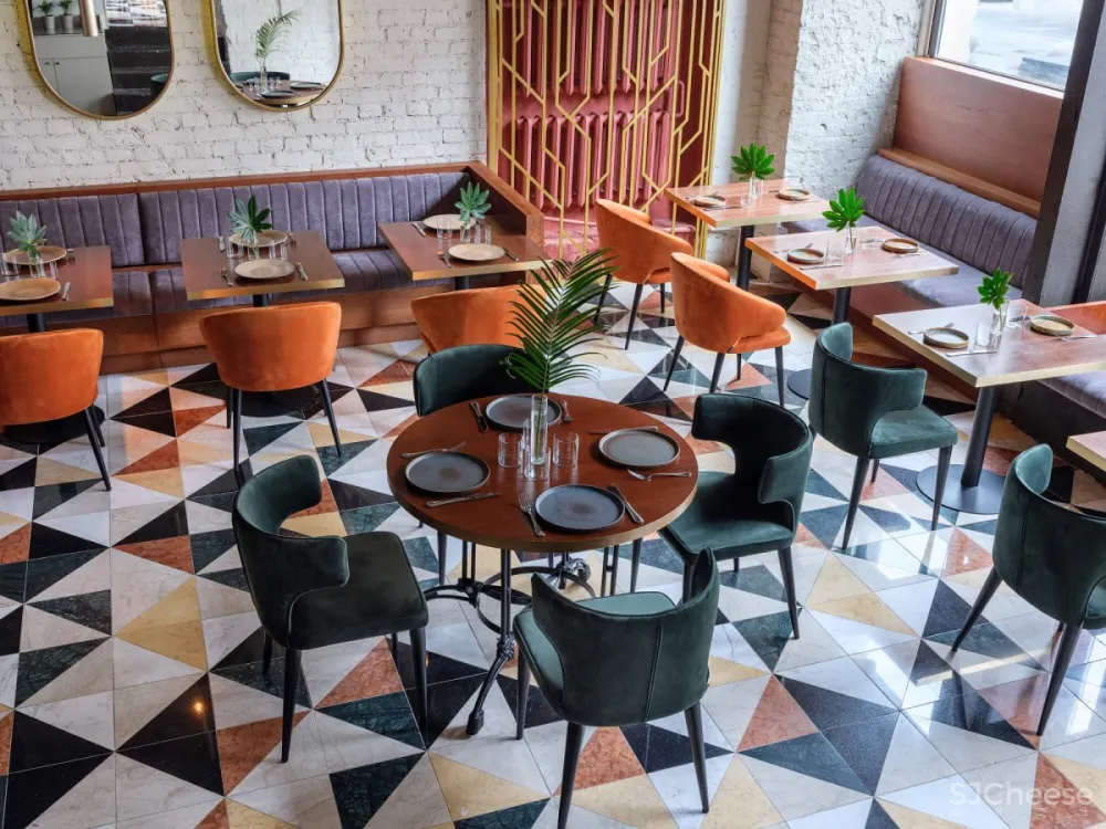 Anastasia Kasparyan | Sapiens餐厅 , 明亮多彩的餐饮空间