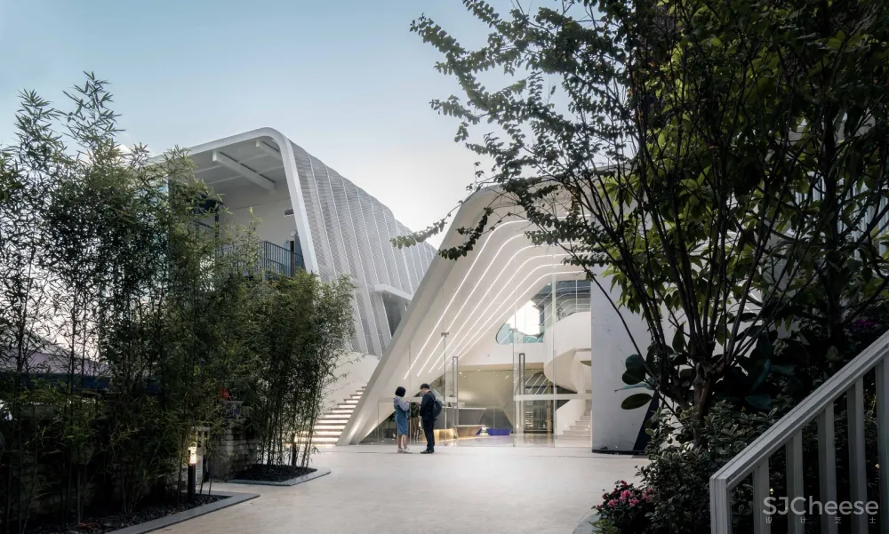 重庆印制一厂山鬼精品酒店改造 寻常设计