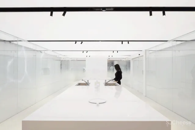 极简白 灰砖,格调十足的先锋艺术馆! 共生形态