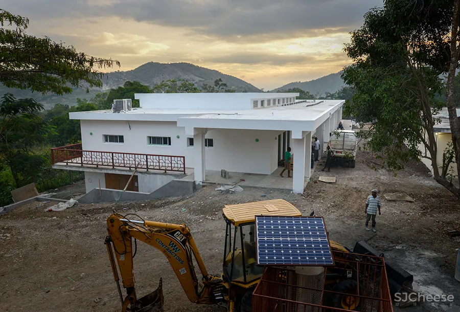maternal and neonatal health center