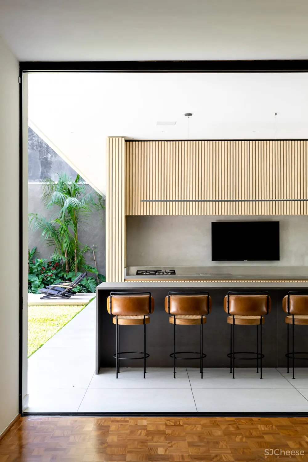 CR2 Architecture | Jacupiranga House , 现代明亮开放的绿色住宅