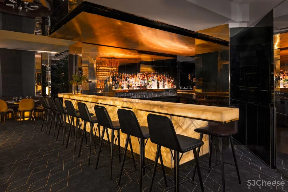 等你扛过了那段让你刻骨铭心的日子,你就知道设计其实由心