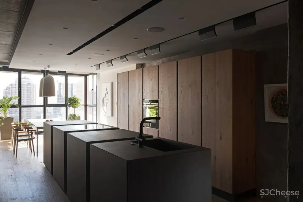 212㎡复式住宅,简约有质感! Sergey Makhno