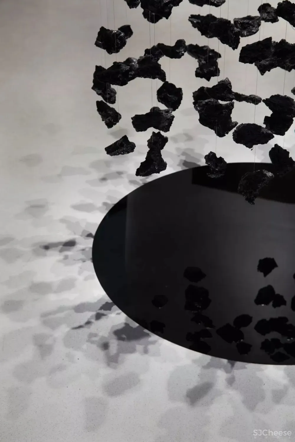 极简白 灰砖,格调十足的先锋艺术馆! 共生形态