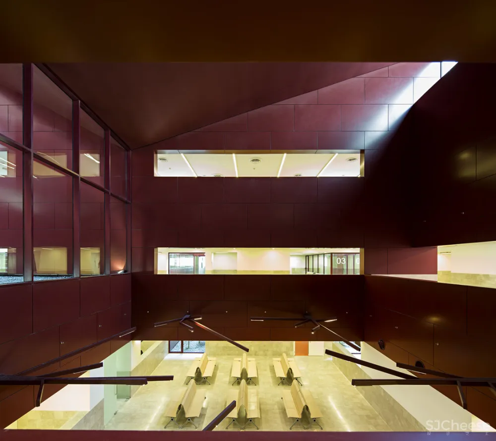Hisham A. Alsager Cardiological Hospital AGi Architects