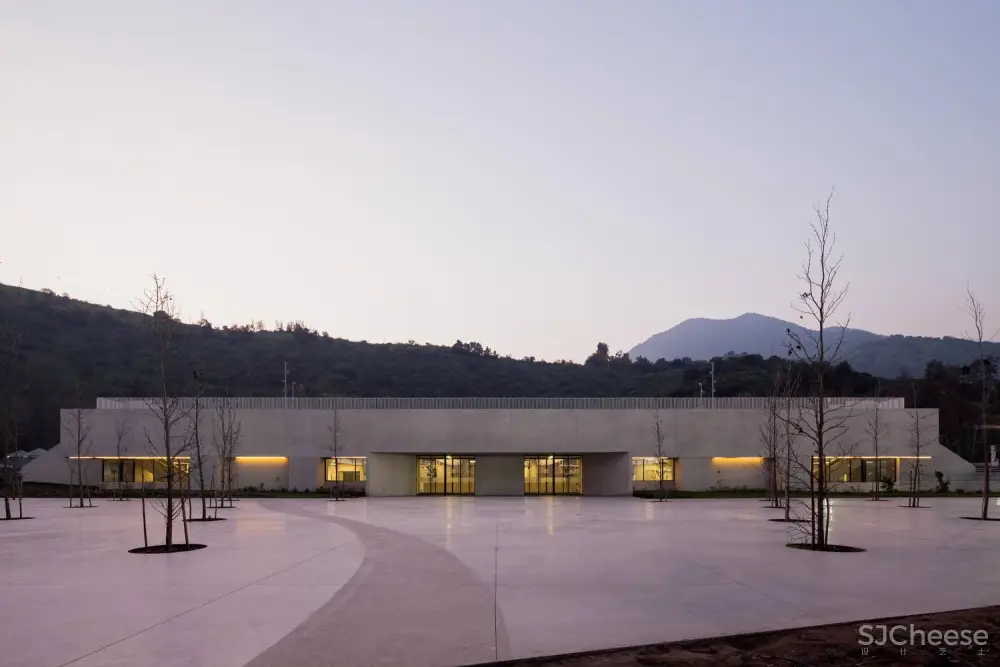 The Saint George College’s Gymnasium Gonzalo Mardones V Arquitectos