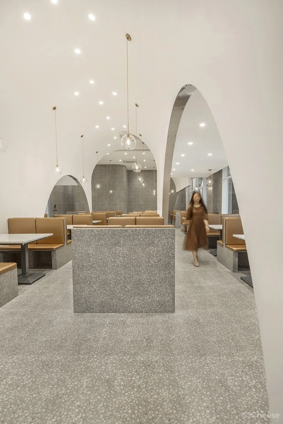 晓春烤吧绿色米兰广场店 多么工作室