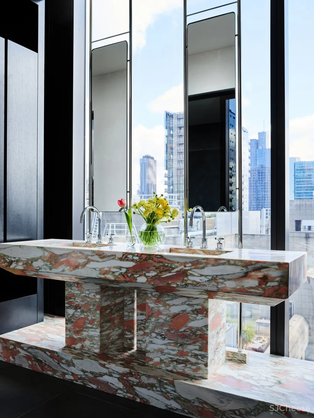 KPDO | Spring Street Penthouse , 经典丰富的智慧空间