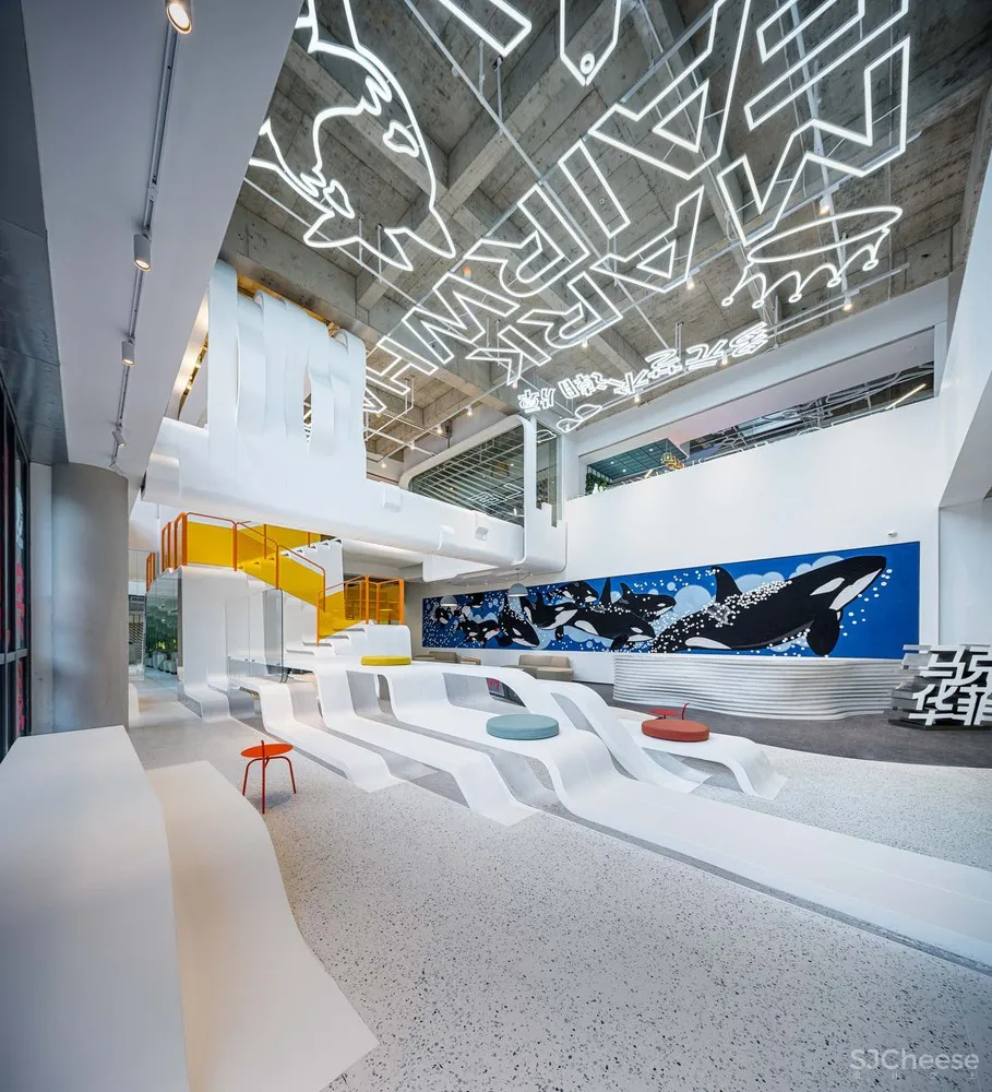 上海·“马克华菲”服装公司总部办公空间 研趣品牌