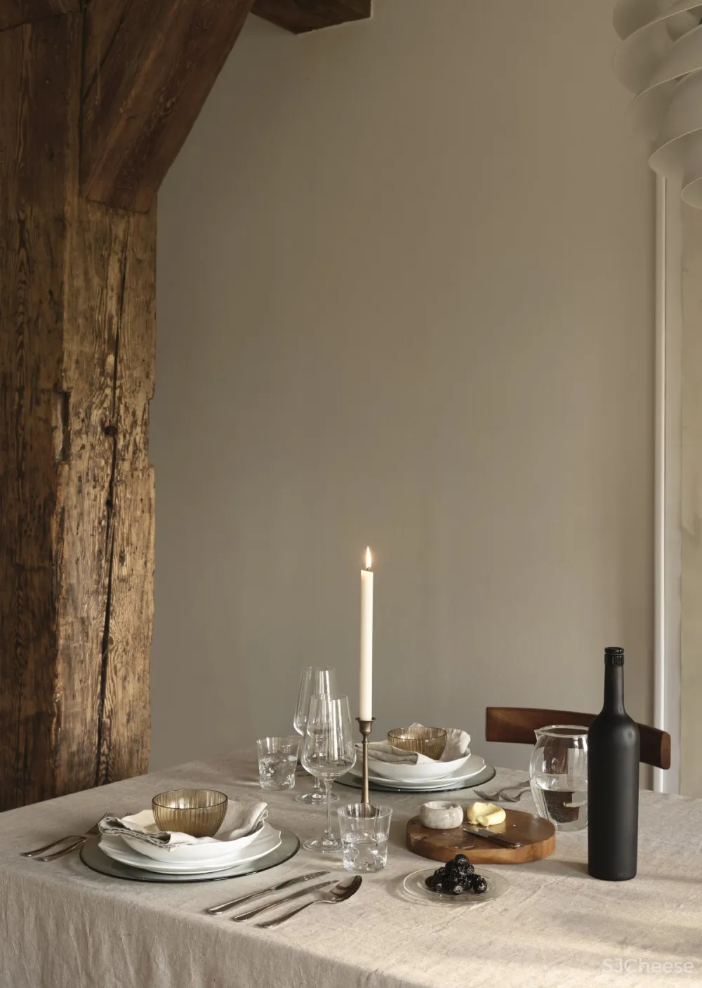 Danielle Siggerud | Copenhagen Apartment , 持久低调的极简主义