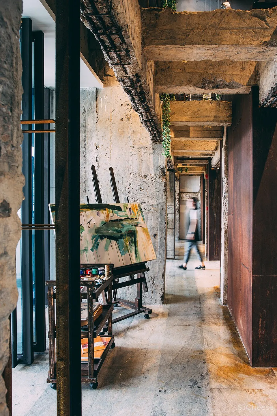 广东中山旧工厂改造的销售中心︱汤物臣·肯文