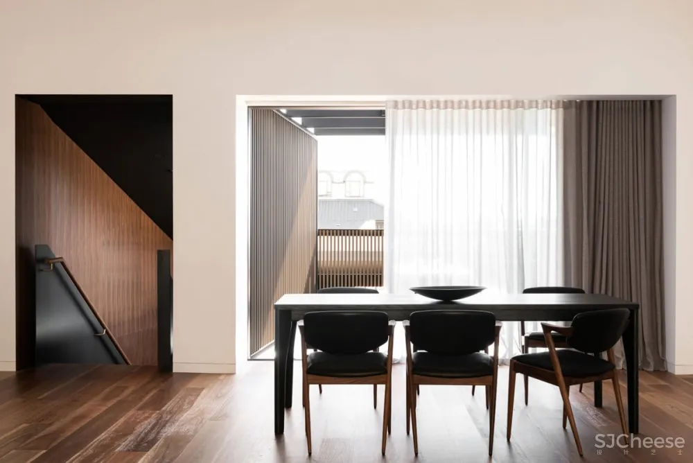 David Barr Architects | King Residence , 现代艺术的温暖归宿
