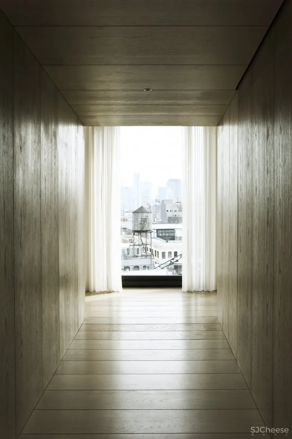 Christian Liaigre &John Pawson | Edition创始人Ian Schrager的顶层公寓