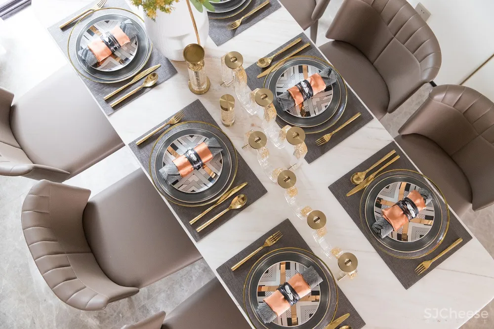 襄阳华侨城天鹅堡样板房 胡中维室内建筑设计