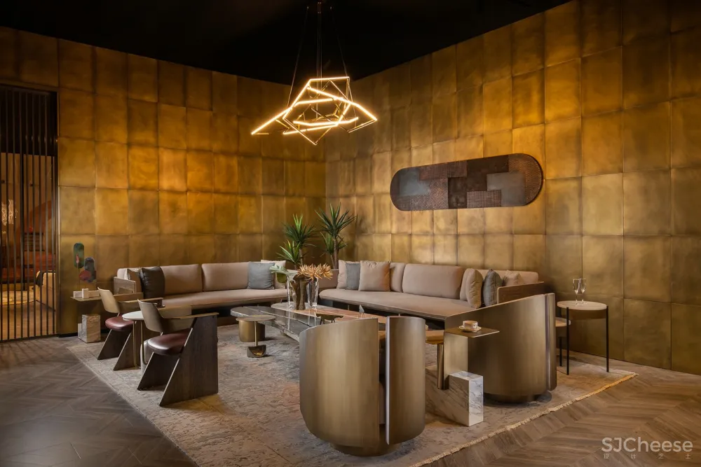 硬核奢雅住宅，感知金属质感的魅力！