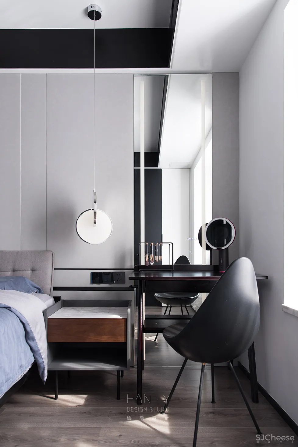 黑是一切颜色的尽头,是设计界的神秘宠儿