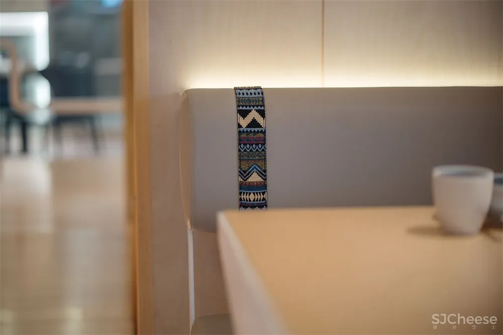 厦门 树厨·闻 黔菜餐厅 至少是设计