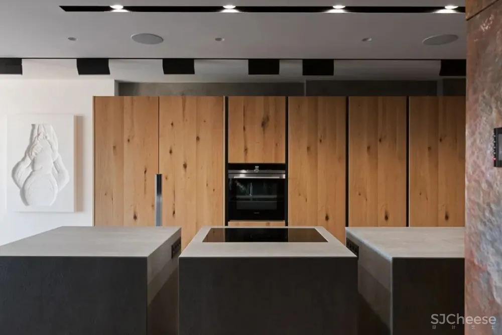 212㎡复式住宅,简约有质感! Sergey Makhno